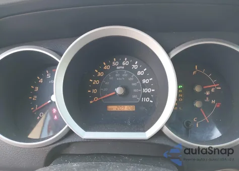 2006 Toyota 4Runner Sr5 V6 z USA, uszkodzony, nr VIN JTEBU14R860104896